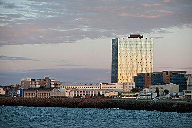 原NS独占游戏《三角战略》上架Steam 预购优惠价341元